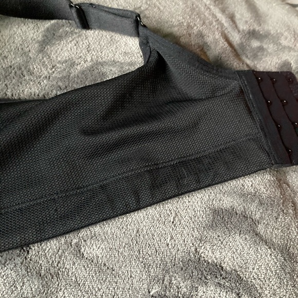 Activezone Essentials Underwire Sports Bra 42DD - Picture 7 of 9